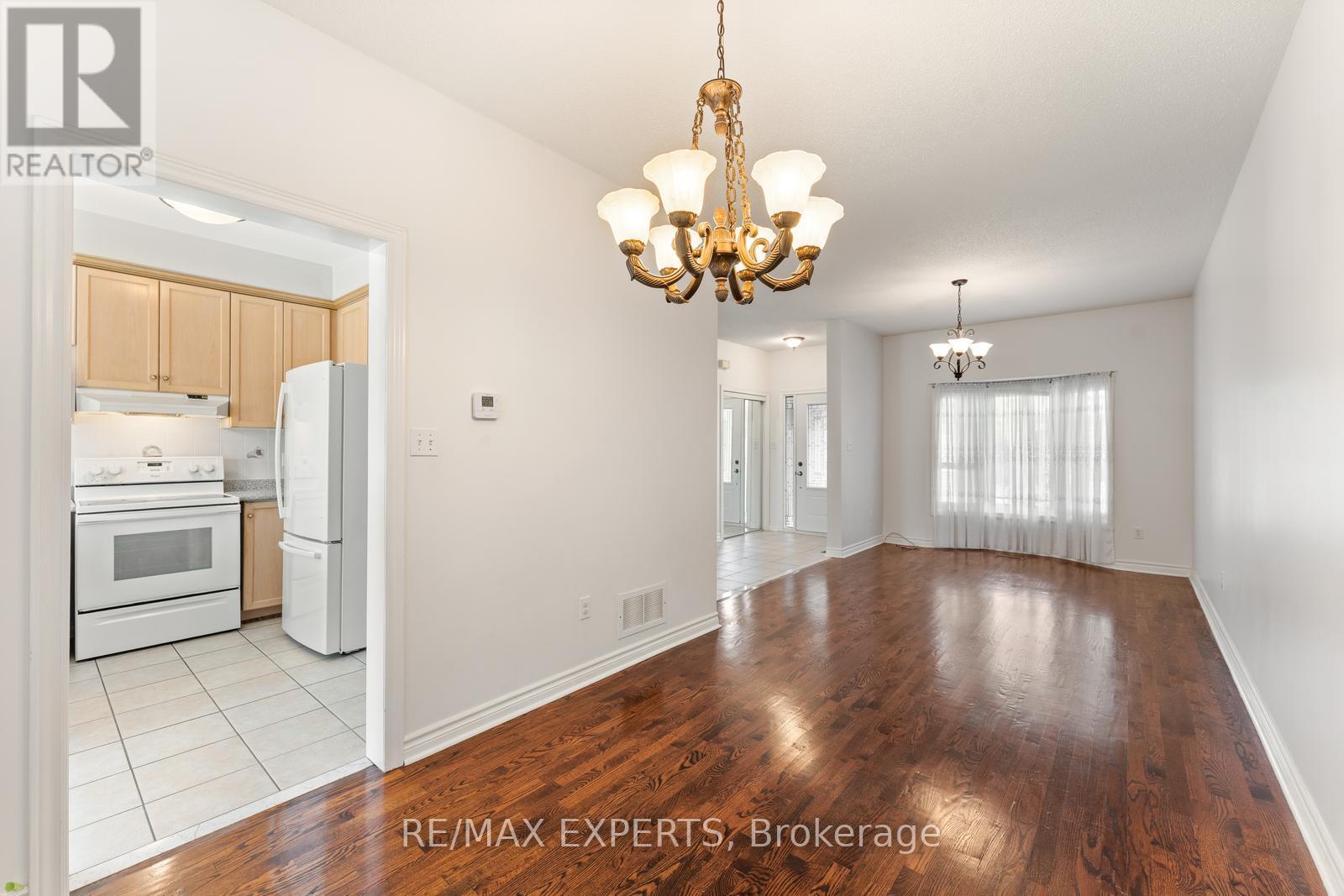 157 Cherokee Drive, Vaughan, Ontario  L6A 2M7 - Photo 11 - N12524724