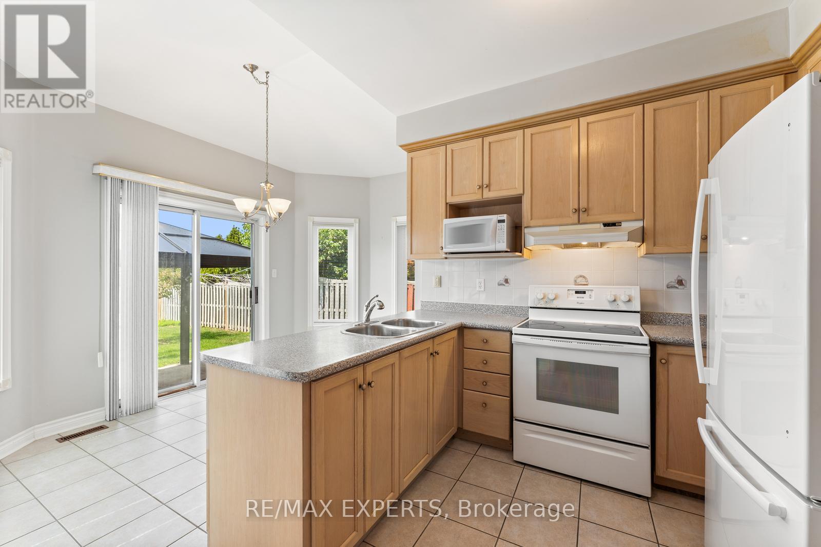 157 Cherokee Drive, Vaughan, Ontario  L6A 2M7 - Photo 12 - N12524724