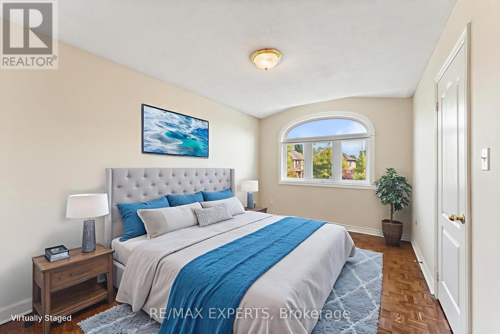 157 Cherokee Drive, Vaughan, Ontario  L6A 2M7 - Photo 5 - N12524724