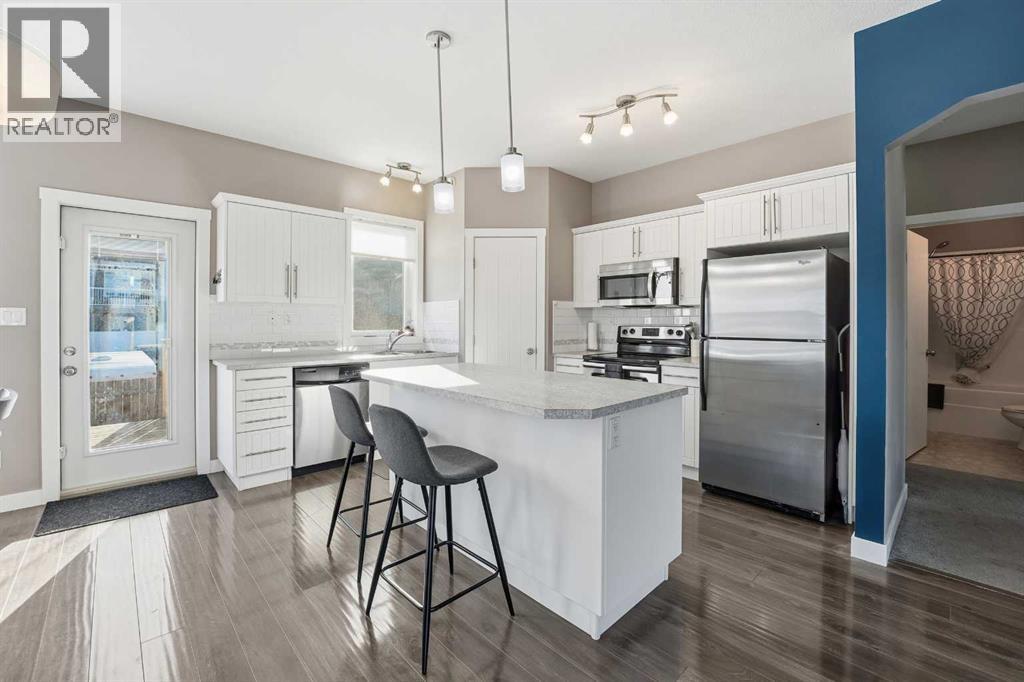 93 Eastpointe Drive, Blackfalds, Alberta  T4M 0B1 - Photo 6 - A2268419