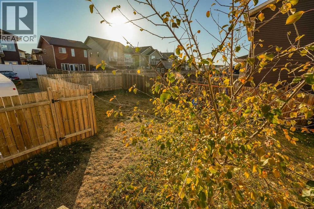 93 Eastpointe Drive, Blackfalds, Alberta  T4M 0B1 - Photo 36 - A2268419