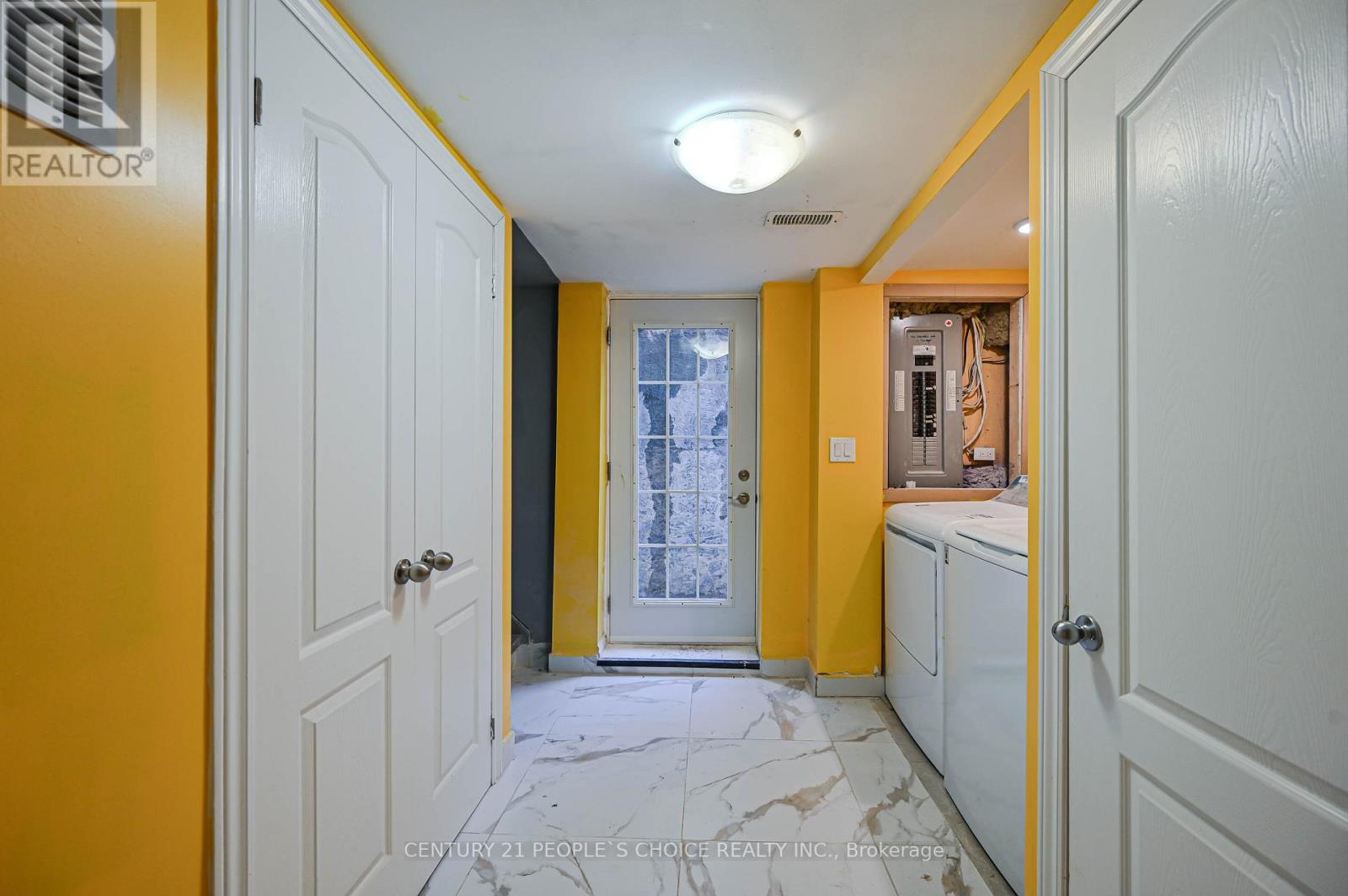 21 Cathedral Road, Brampton, Ontario  L6W 2P1 - Photo 25 - W12524728