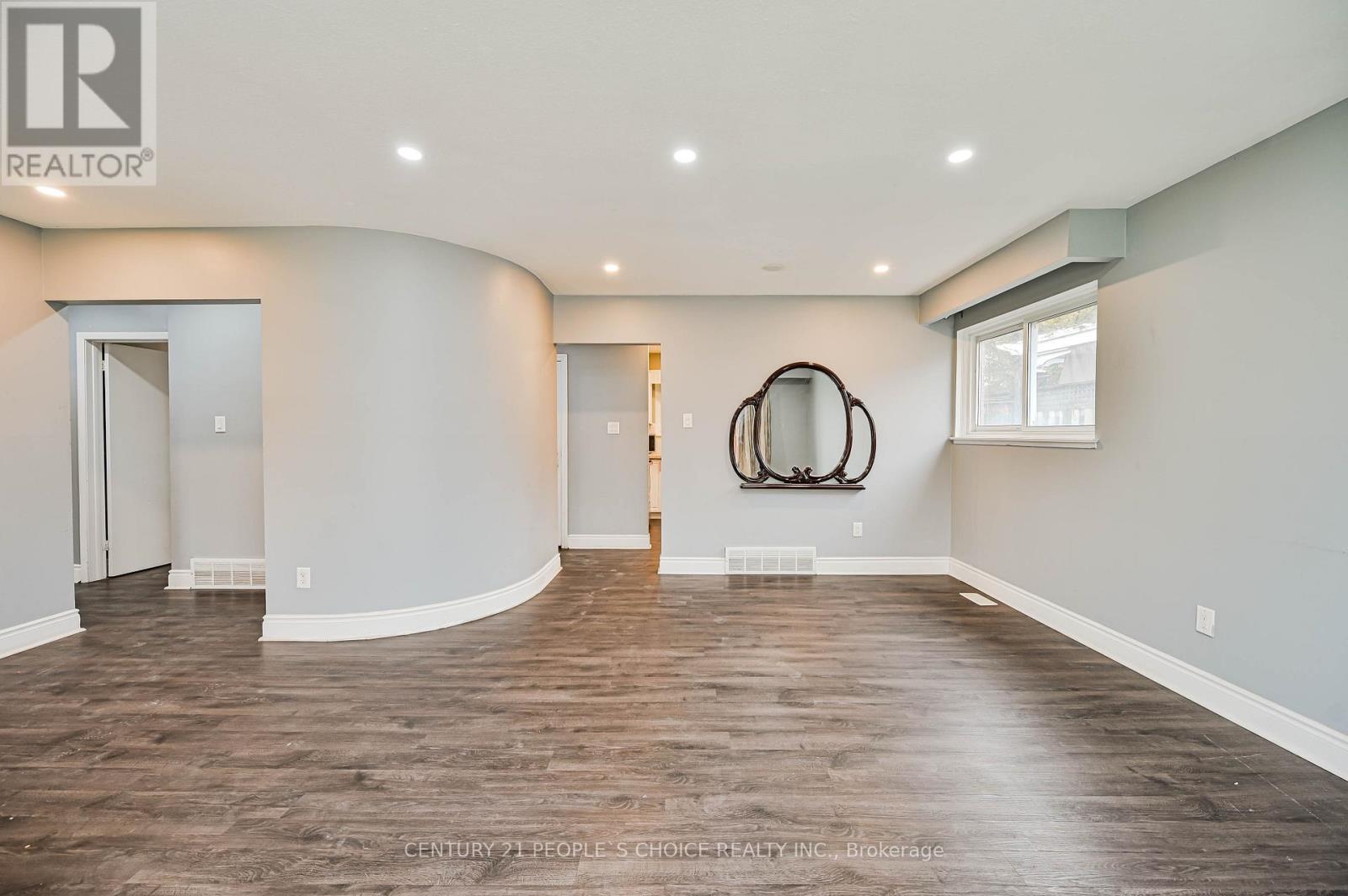 21 Cathedral Road, Brampton, Ontario  L6W 2P1 - Photo 6 - W12524728