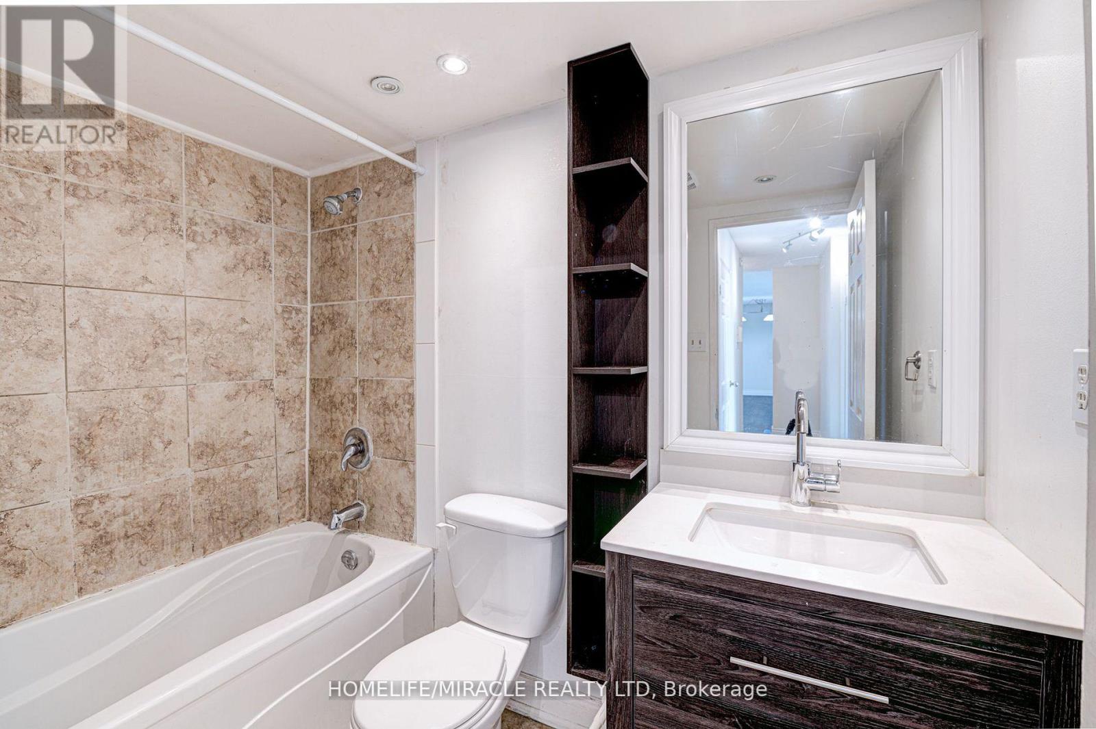 1004 - 17 Knightsbridge Road, Brampton, Ontario  L6T 3X9 - Photo 19 - W12524740