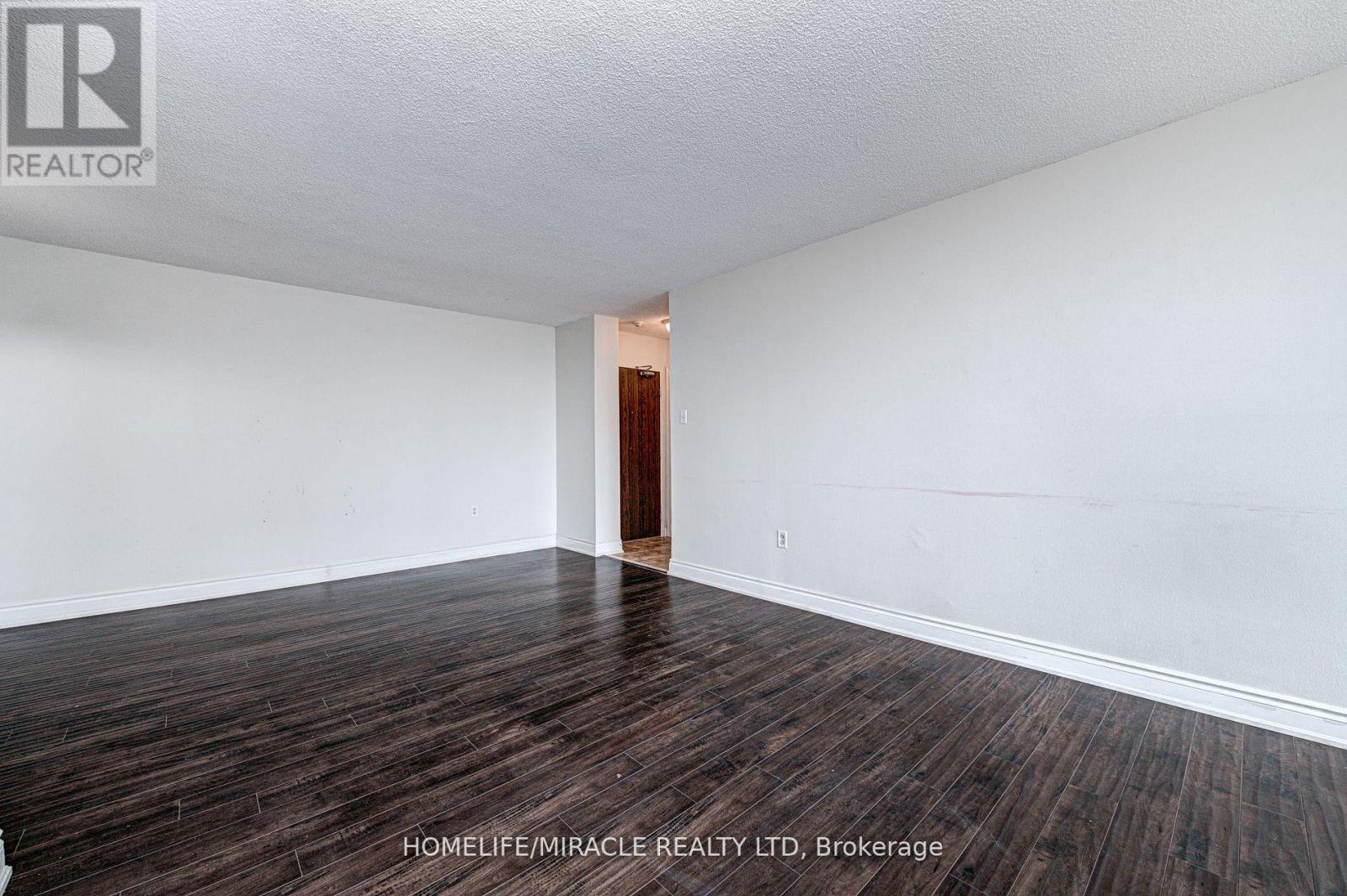 1004 - 17 Knightsbridge Road, Brampton, Ontario  L6T 3X9 - Photo 8 - W12524740