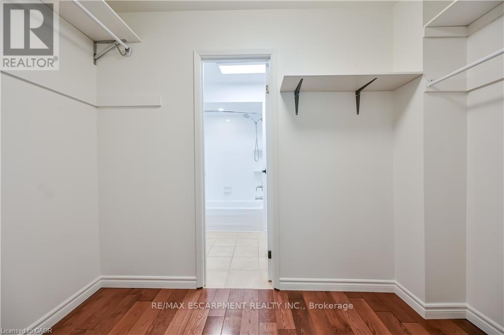 3347 Hannibal Road, Burlington, Ontario  L7M 1R8 - Photo 17 - W12524760