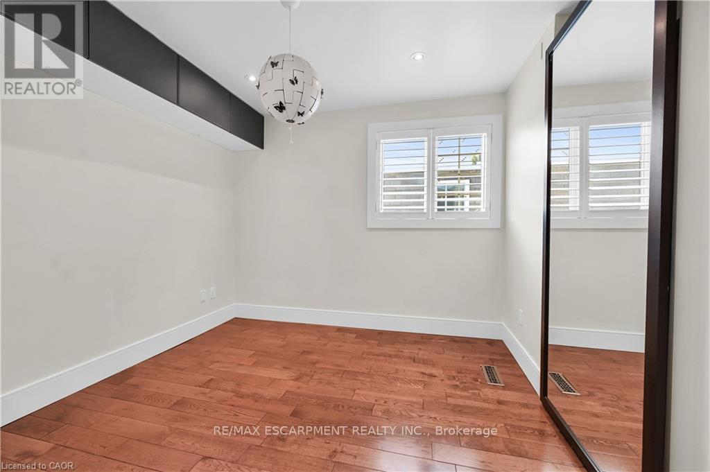 3347 Hannibal Road, Burlington, Ontario  L7M 1R8 - Photo 19 - W12524760