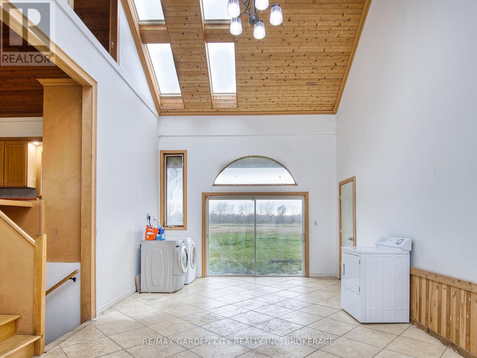 33260 Pettit Road, Wainfleet, Ontario  L0S 1V0 - Photo 19 - X12524790