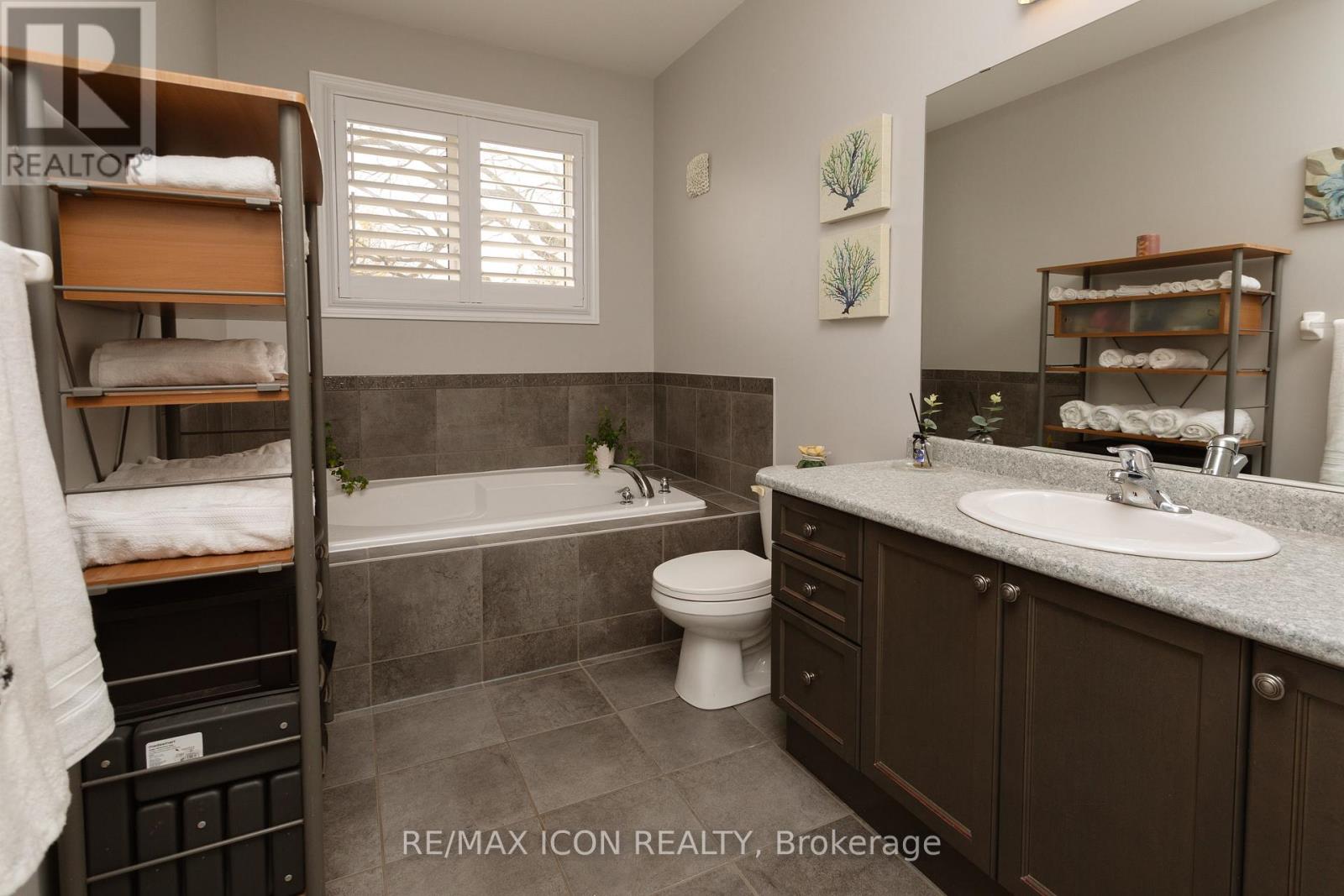 1024 Upper Thames Drive, Woodstock, Ontario  N4T 0H4 - Photo 14 - X12524732