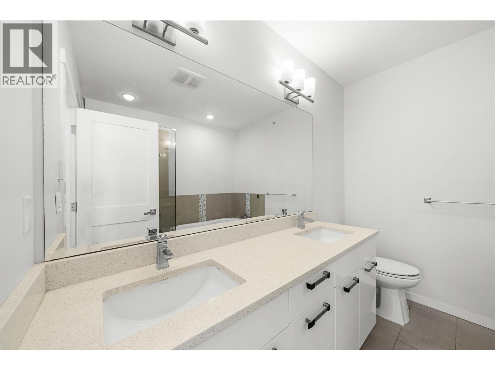 8 100 Wood Street, New Westminster, British Columbia V3M 0H6 - Photo 23 - R3065938