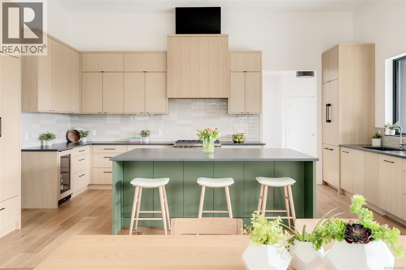 1542 Despard Ave, Victoria, British Columbia V8S 1T3 - Photo 12 - 1015892