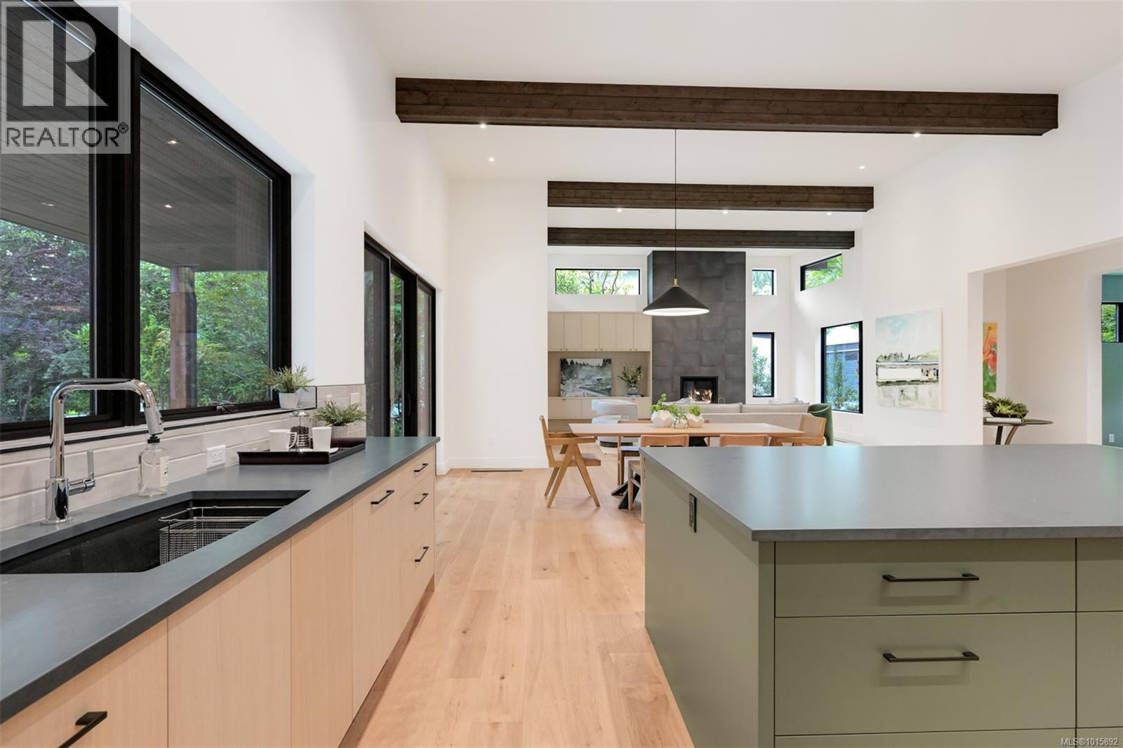 1542 Despard Ave, Victoria, British Columbia V8S 1T3 - Photo 18 - 1015892