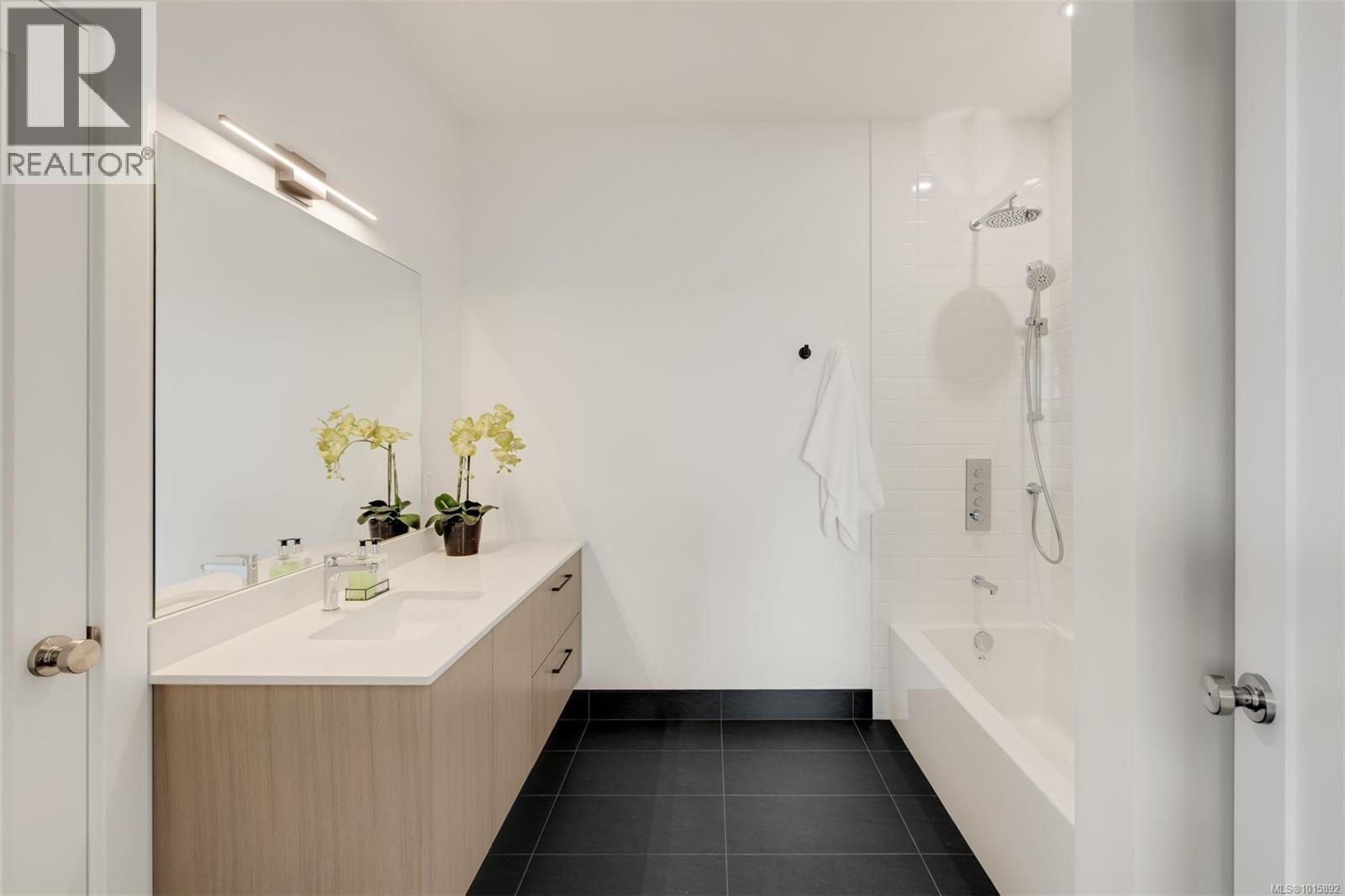 1542 Despard Ave, Victoria, British Columbia V8S 1T3 - Photo 46 - 1015892