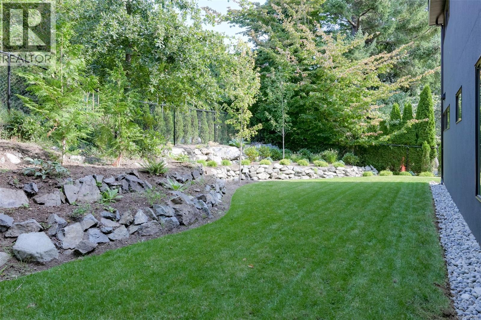 1542 Despard Ave, Victoria, British Columbia V8S 1T3 - Photo 64 - 1015892