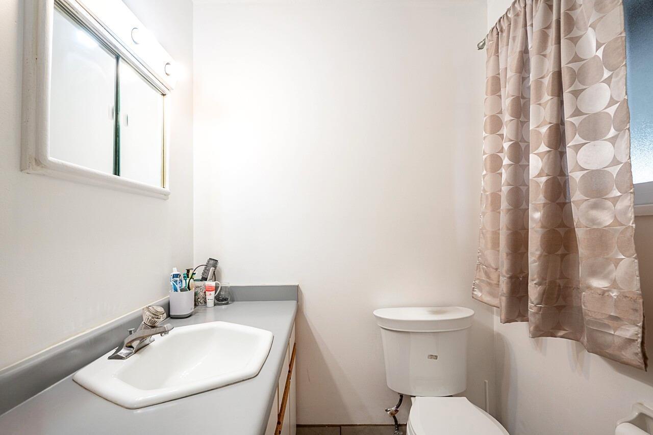 11707 82b Avenue, Delta, British Columbia V4C 2E8 - Photo 16 - R3064131