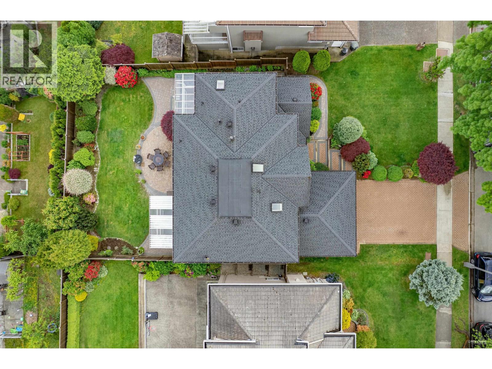 7548 Sequoia Road, Burnaby, British Columbia V3N 4W9 - Photo 38 - R3065826