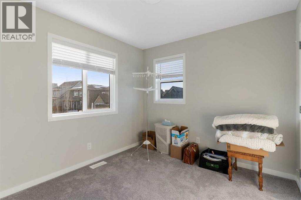 249 Masters Avenue Se, Calgary, Alberta  T3M 2C1 - Photo 13 - A2252465