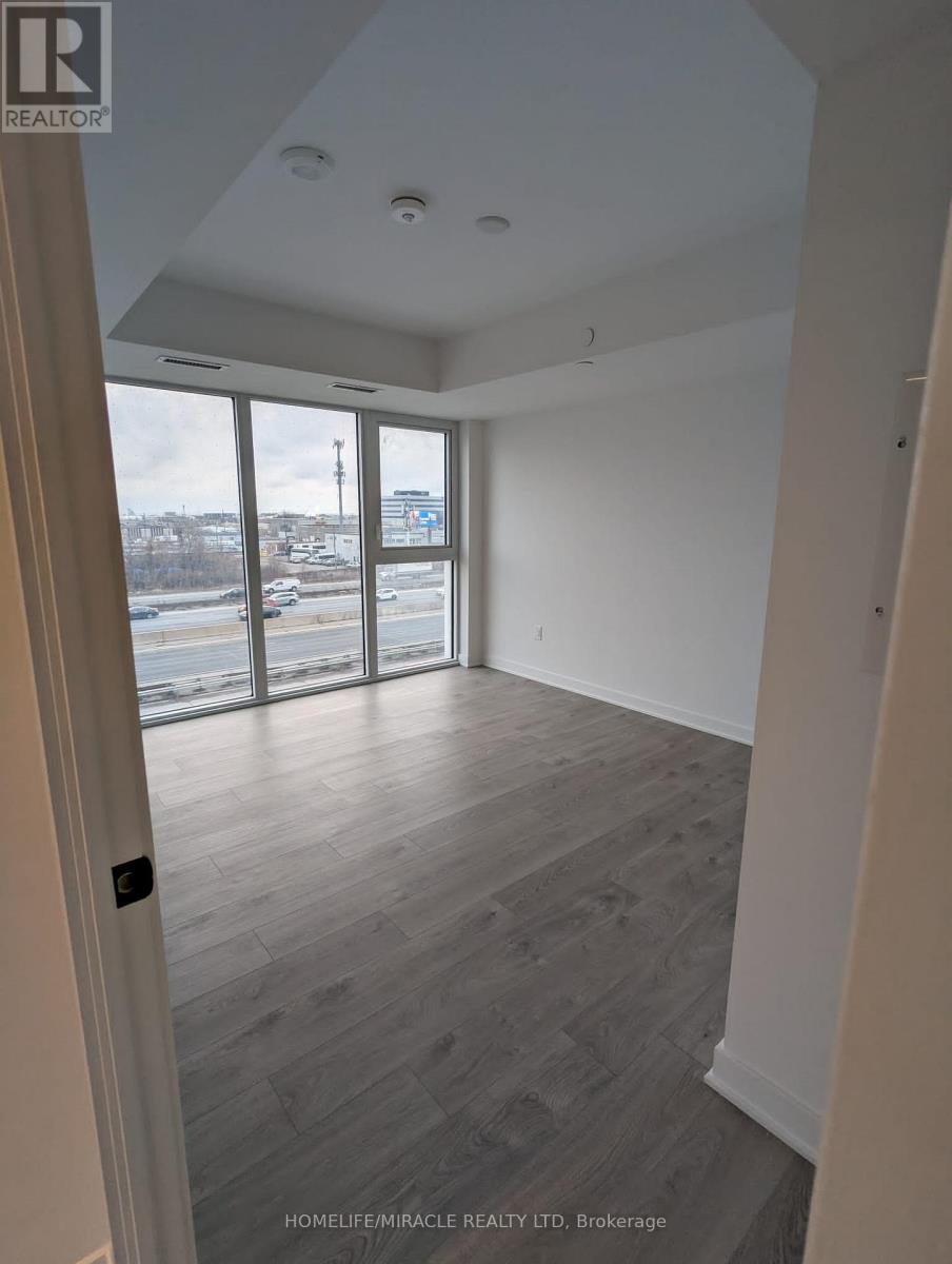 426 - 36 Zorra Street, Toronto, Ontario M8Z 0G5 - Photo 20 - W12524766