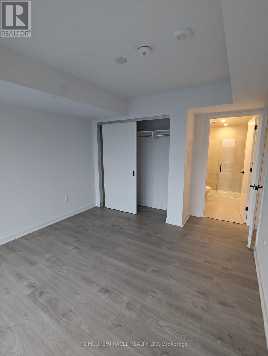 426 - 36 Zorra Street, Toronto, Ontario M8Z 0G5 - Photo 22 - W12524766