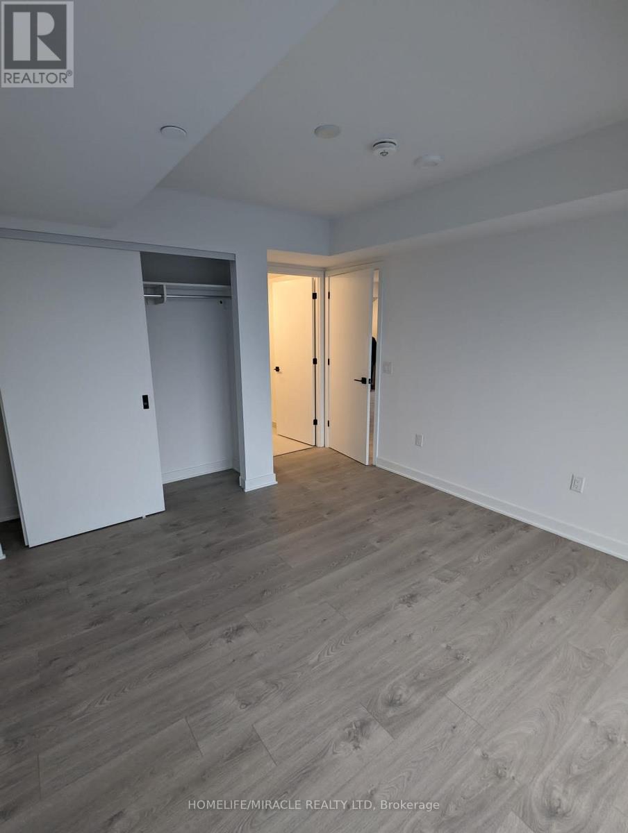 426 - 36 Zorra Street, Toronto, Ontario M8Z 0G5 - Photo 23 - W12524766