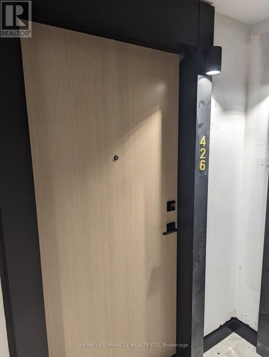 426 - 36 Zorra Street, Toronto, Ontario M8Z 0G5 - Photo 7 - W12524766