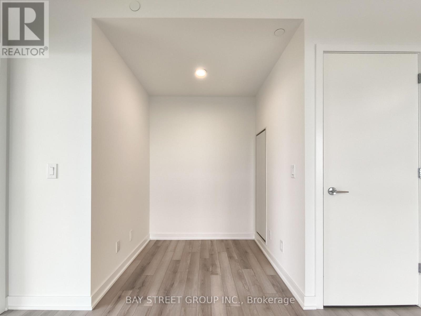 1004 - 3071 Trafalgar Road, Oakville, Ontario  L6H 8C6 - Photo 17 - W12524792