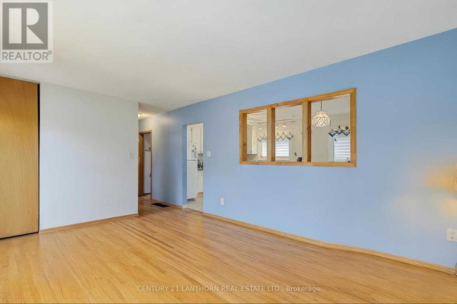 4 Highview Crescent, Belleville, Ontario  K8P 3G4 - Photo 12 - X12524822