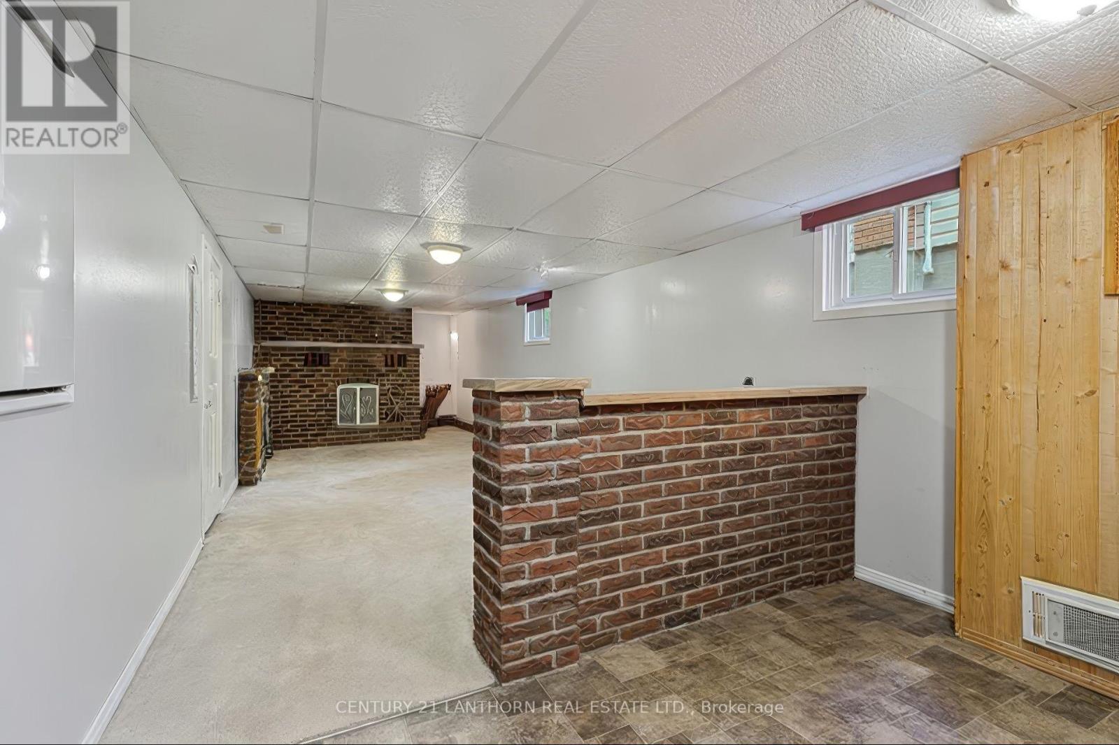 4 Highview Crescent, Belleville, Ontario  K8P 3G4 - Photo 19 - X12524822