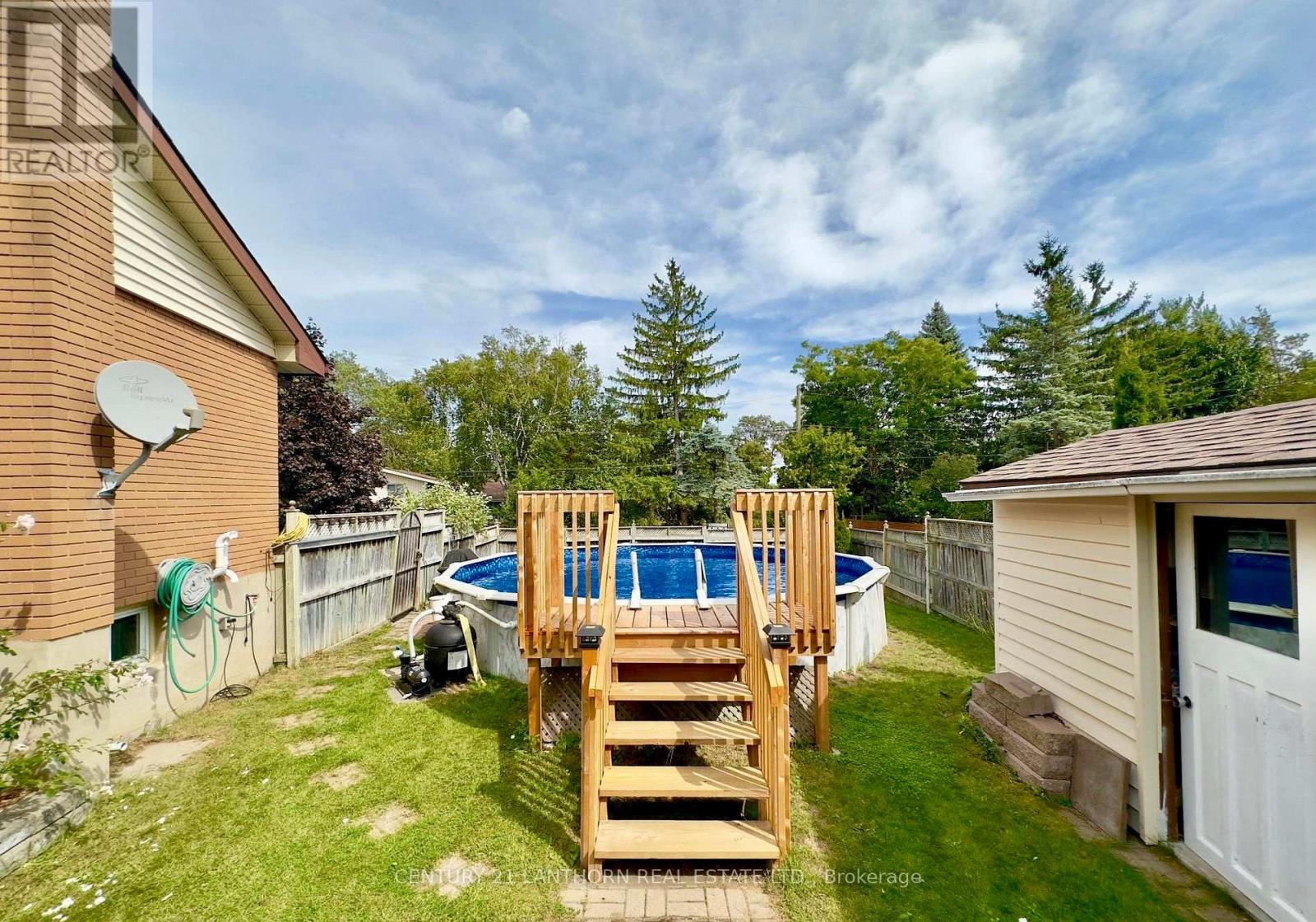 4 Highview Crescent, Belleville, Ontario  K8P 3G4 - Photo 22 - X12524822