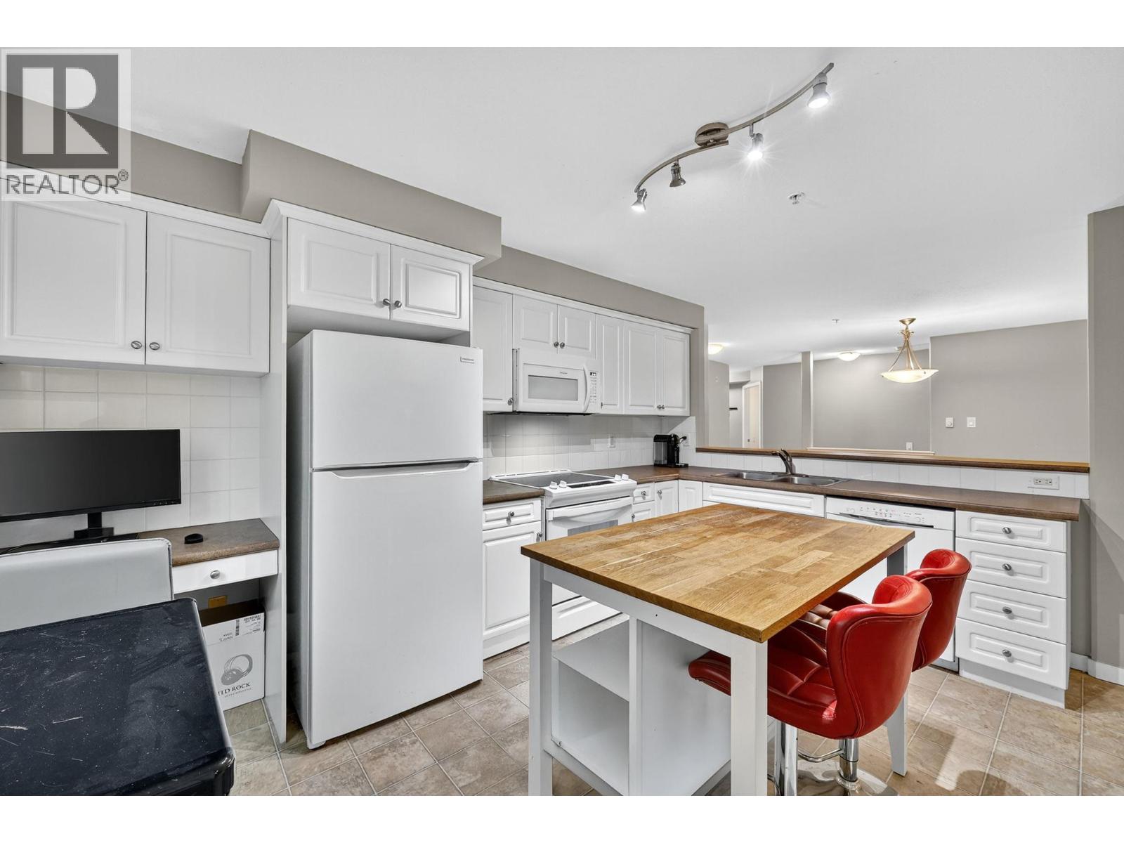 686 Lequime Road Unit# 306, Kelowna, British Columbia V1W 1A4 - Photo 18 - 10368789