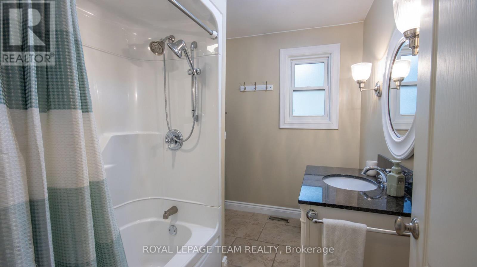 21 Dave Bowers Lane, South Algonquin, Ontario  K0J 2M0 - Photo 23 - X12524824