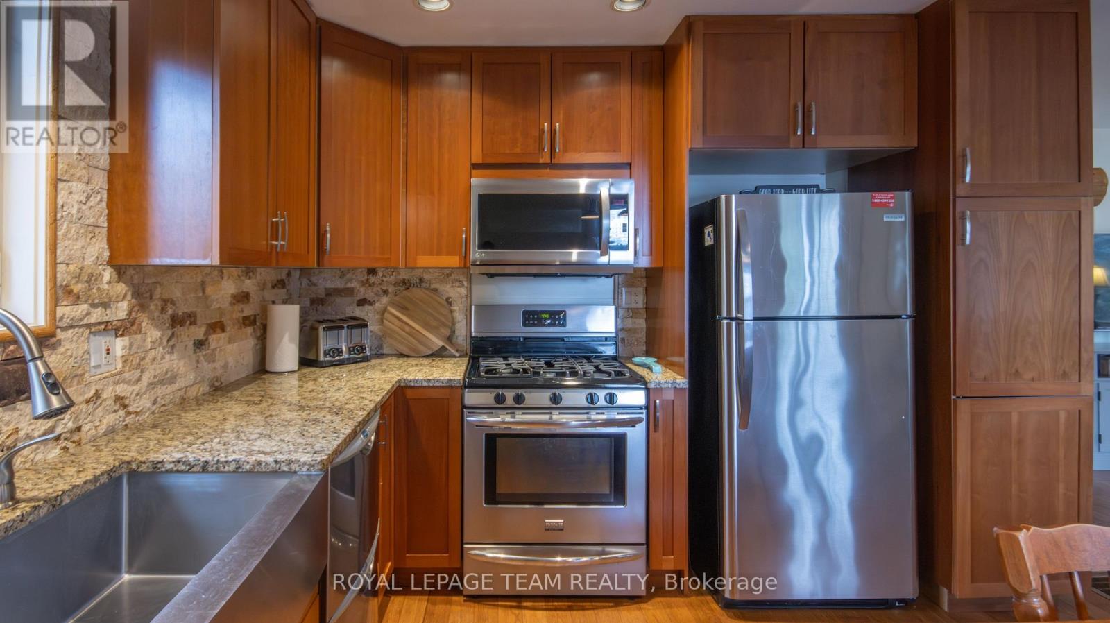 21 Dave Bowers Lane, South Algonquin, Ontario  K0J 2M0 - Photo 31 - X12524824