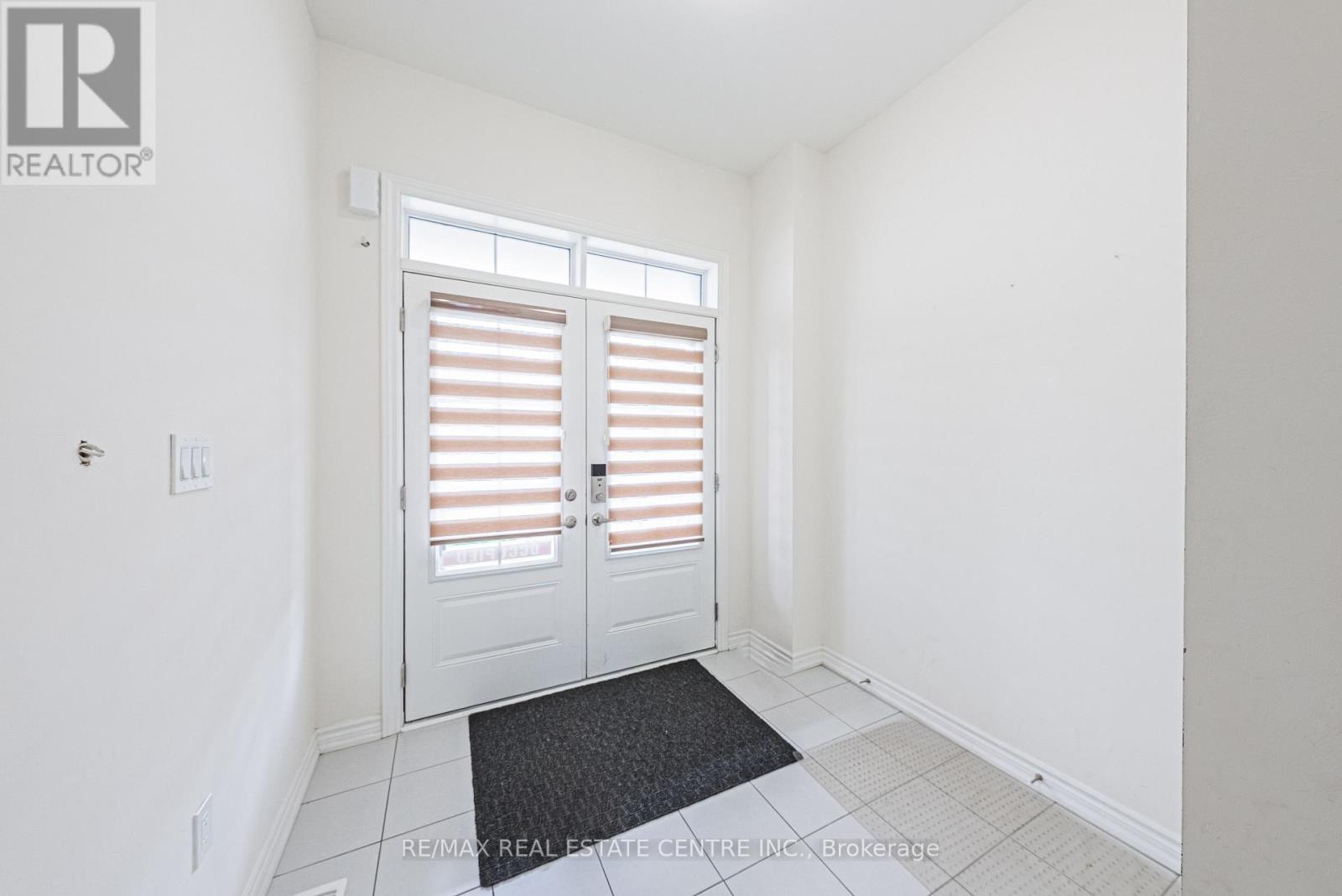 12 Spiers Road, Erin, Ontario N0B 1T0 - Photo 3 - X12524784