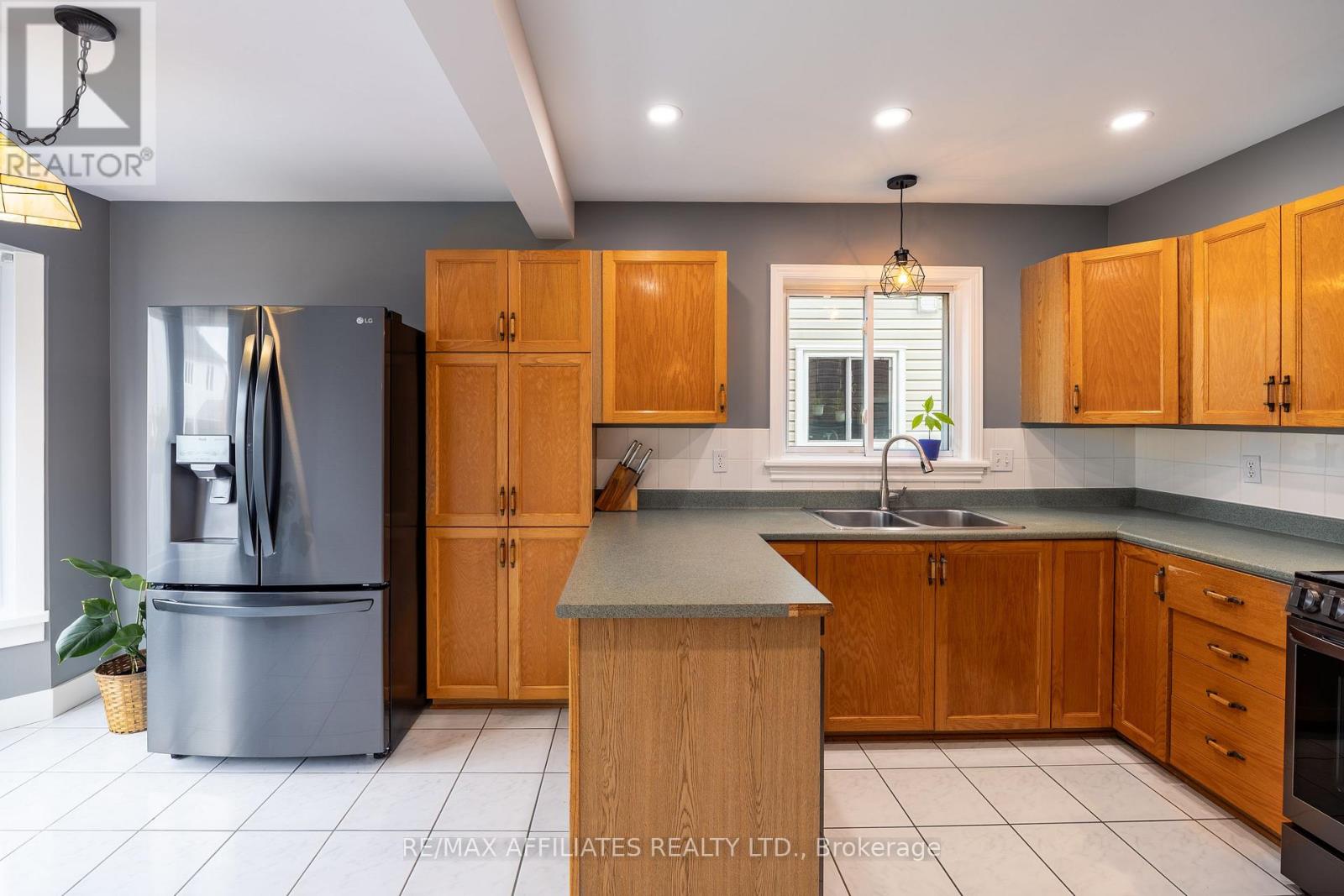 1687 Tache Way, Ottawa, Ontario  K4A 2T5 - Photo 14 - X12524820