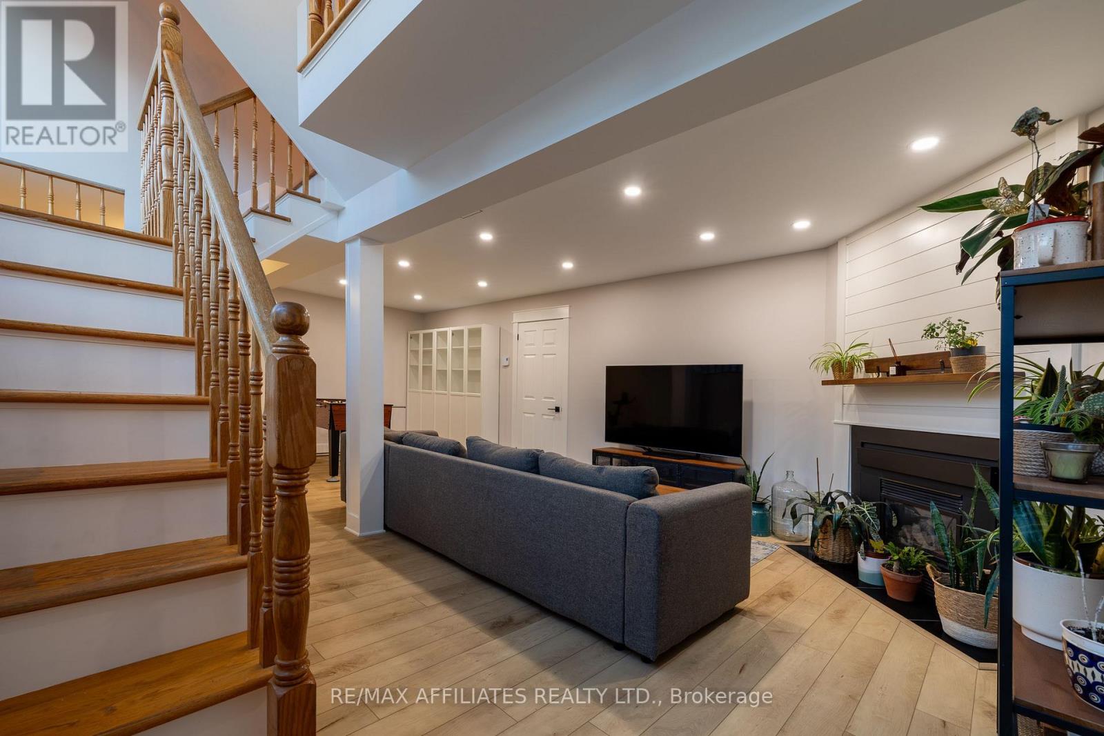 1687 Tache Way, Ottawa, Ontario  K4A 2T5 - Photo 32 - X12524820