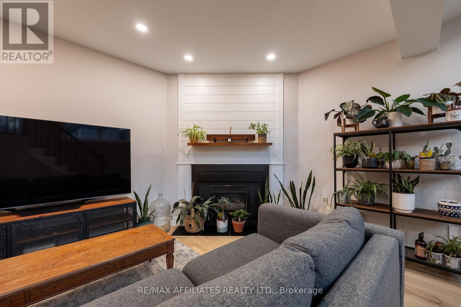 1687 Tache Way, Ottawa, Ontario  K4A 2T5 - Photo 34 - X12524820