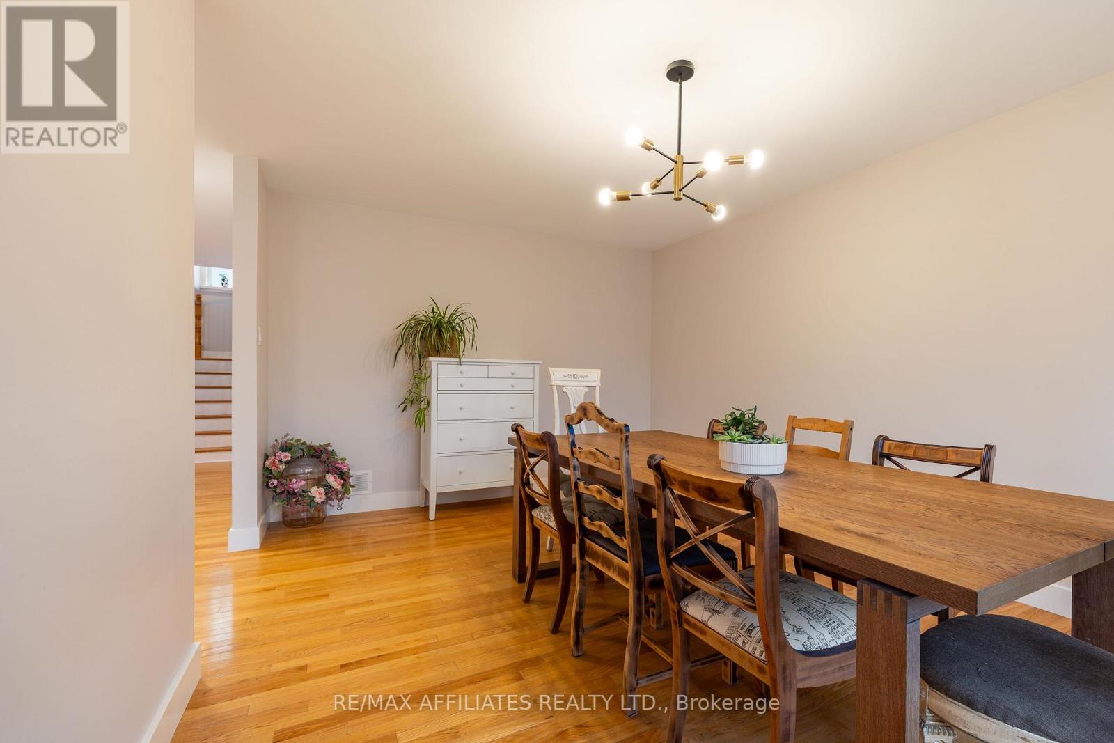 1687 Tache Way, Ottawa, Ontario  K4A 2T5 - Photo 6 - X12524820