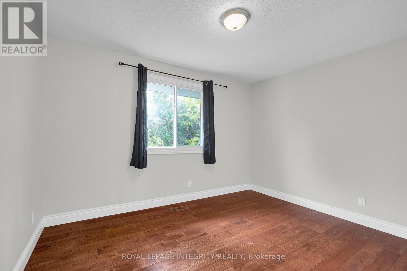 A - 1896 Featherston Drive, Ottawa, Ontario  K1H 6P5 - Photo 15 - X12524826