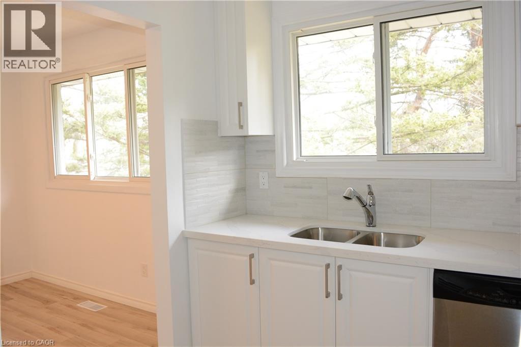 142 Longwood Drive Unit# Unit 1, Waterloo, Ontario N2L 4B9 - Photo 18 - 40785448