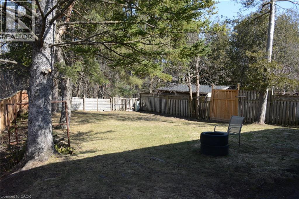 142 Longwood Drive Unit# Unit 1, Waterloo, Ontario N2L 4B9 - Photo 2 - 40785448