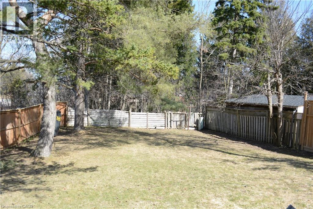 142 Longwood Drive Unit# Unit 1, Waterloo, Ontario N2L 4B9 - Photo 3 - 40785448