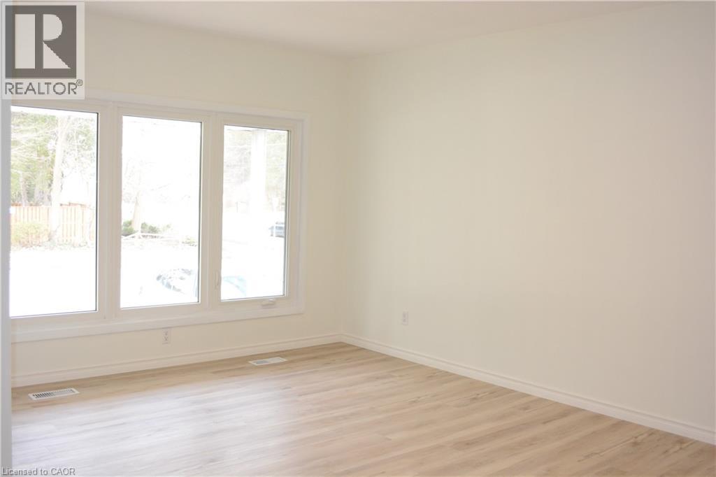 142 Longwood Drive Unit# Unit 1, Waterloo, Ontario N2L 4B9 - Photo 4 - 40785448