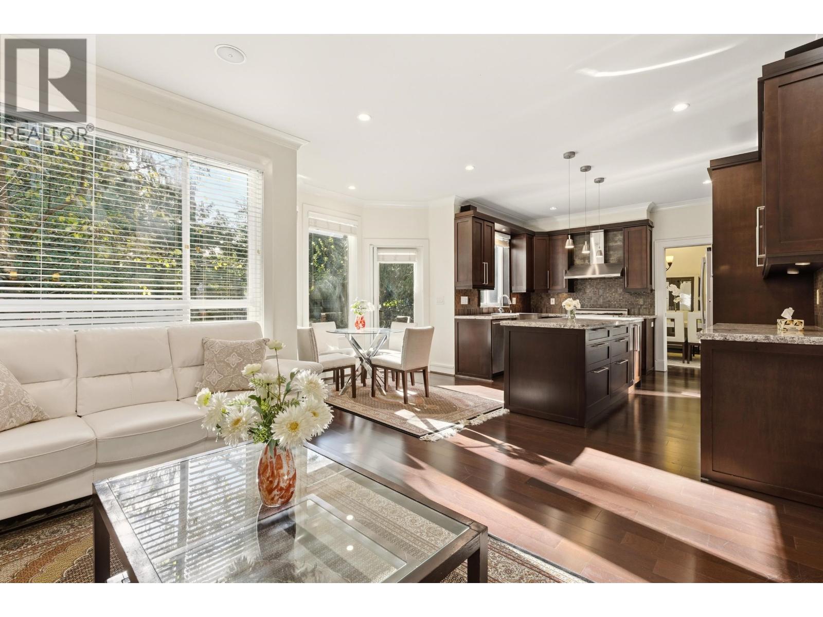 1017 Canyon Boulevard, North Vancouver, British Columbia  V7R 2K3 - Photo 12 - R3064098