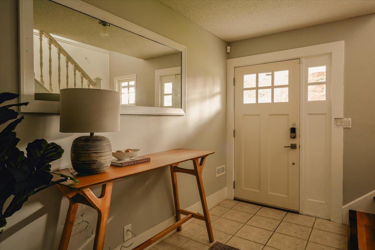 12469 23 Avenue, Surrey, British Columbia  V4A 2C5 - Photo 4 - R3065944