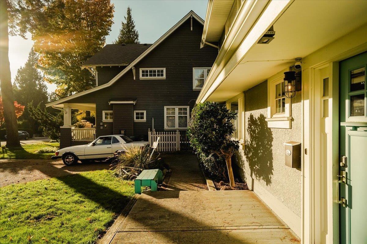 12469 23 Avenue, Surrey, British Columbia  V4A 2C5 - Photo 3 - R3065944