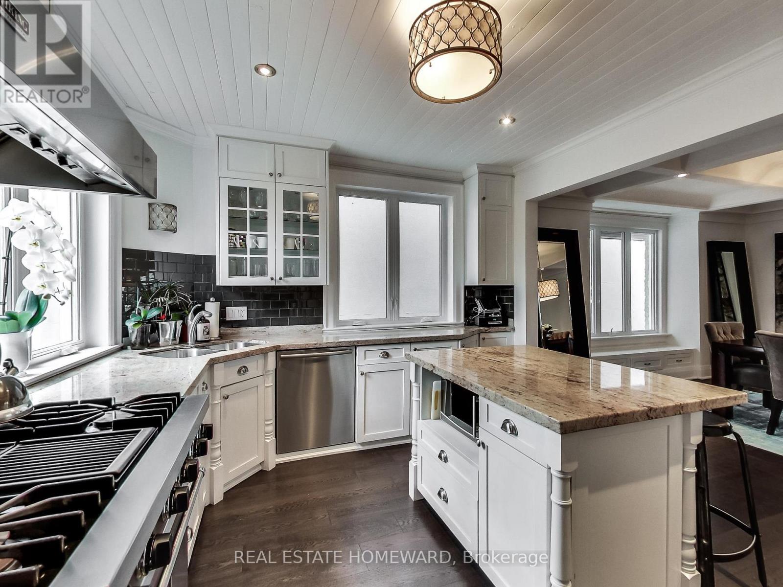 15 Pine Crescent, Toronto, Ontario M4E 1L1 - Photo 10 - E12524798