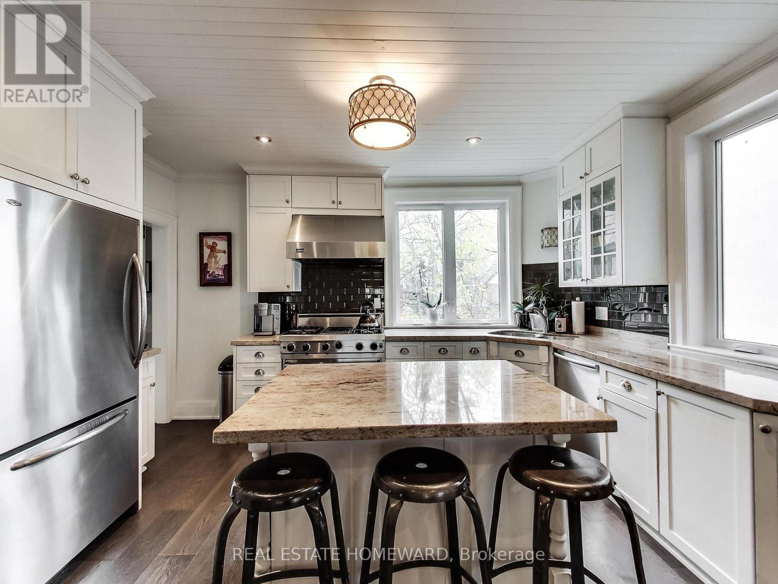 15 Pine Crescent, Toronto, Ontario M4E 1L1 - Photo 11 - E12524798