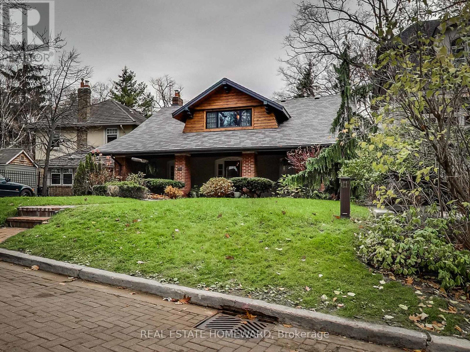 15 Pine Crescent, Toronto, Ontario M4E 1L1 - Photo 2 - E12524798