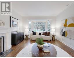 530 BLYTHWOOD ROAD, Toronto, Ontario