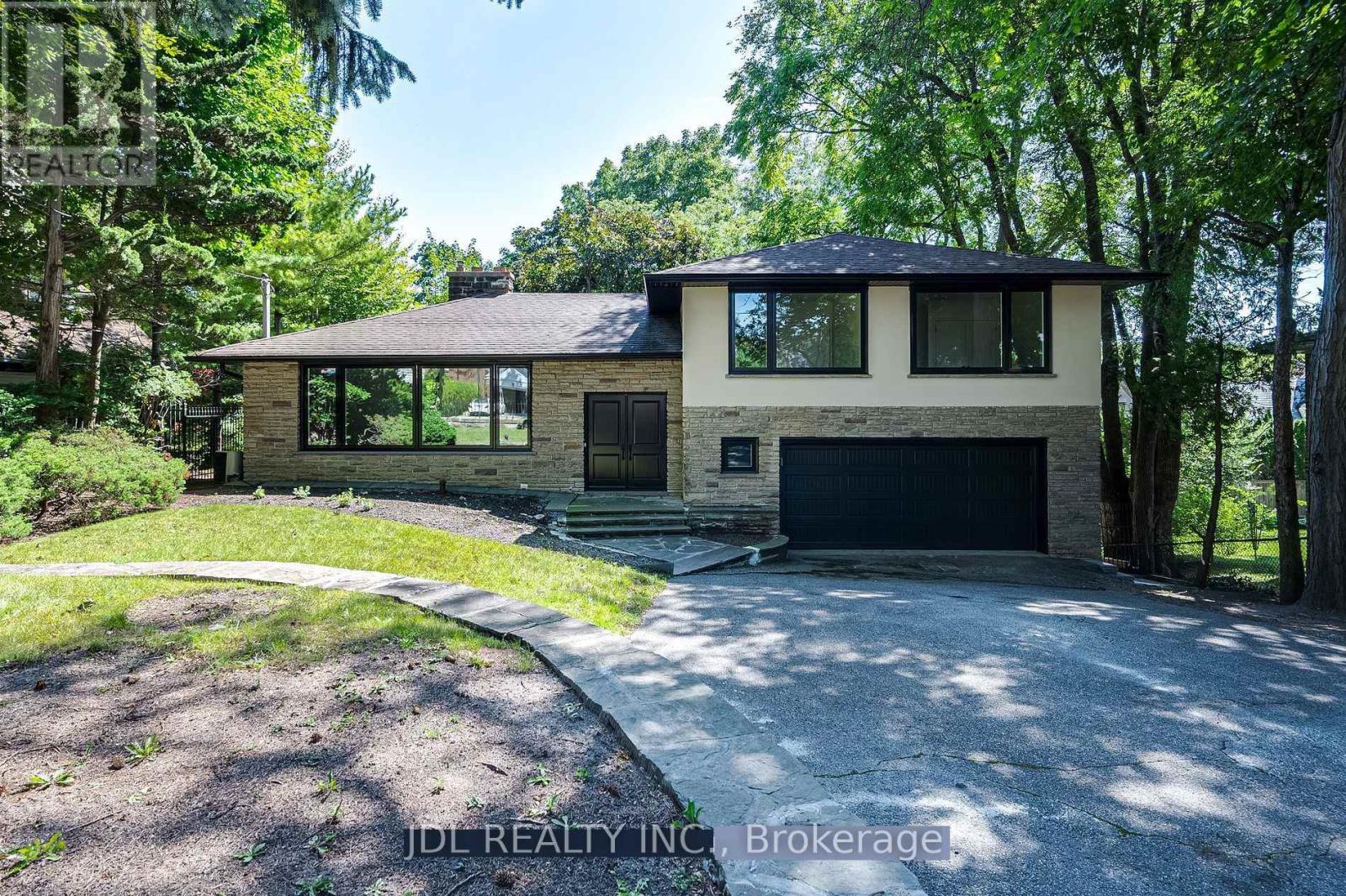 537 Blythwood Road, Toronto, Ontario  M4N 1B4 - Photo 4 - C12495834